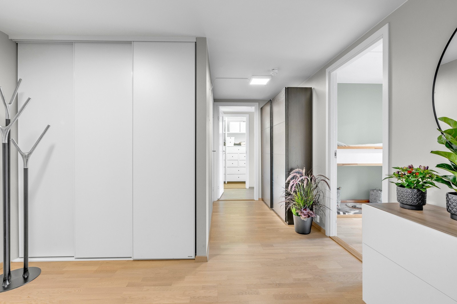 Innbydende og praktisk mellomgang Galleribilde