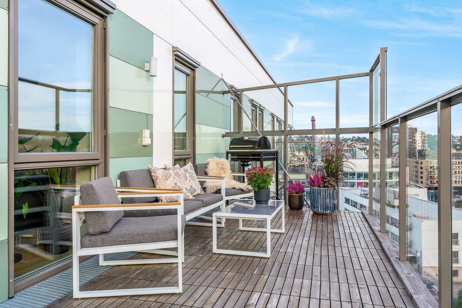 Solen kan nytes fra tidlig dag til kveld Galleribilde