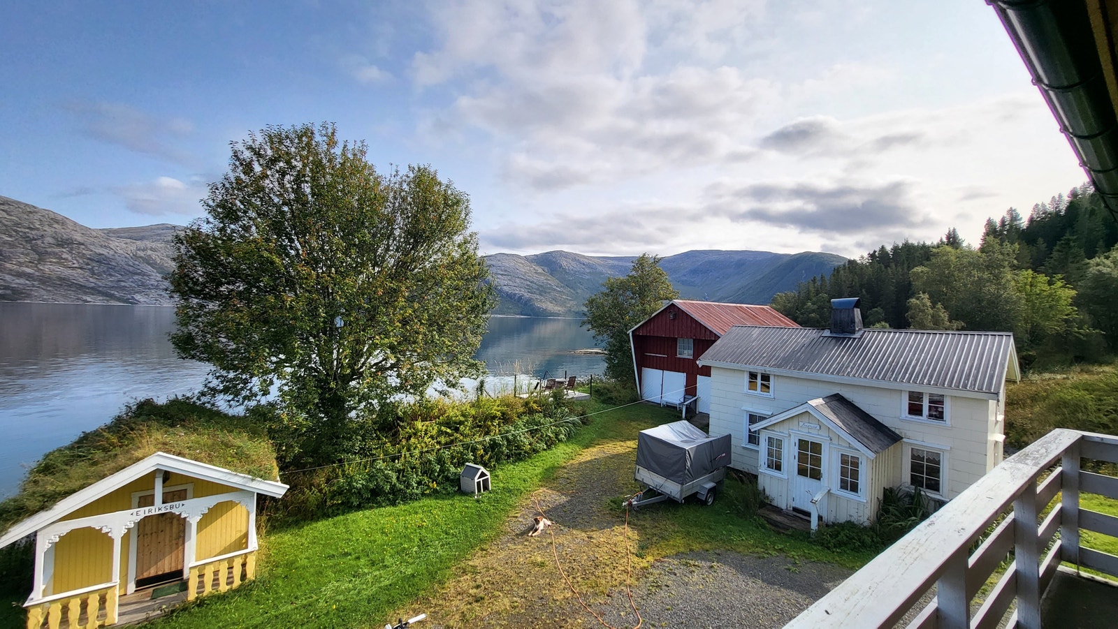 Utsikt fra balkong Galleribilde