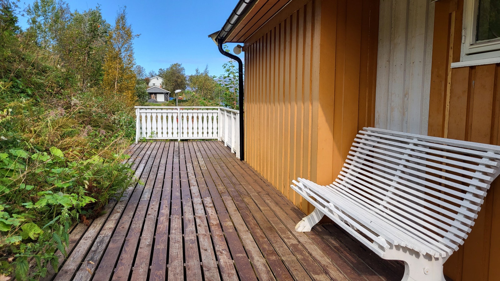 Terrasse mo vest Galleribilde