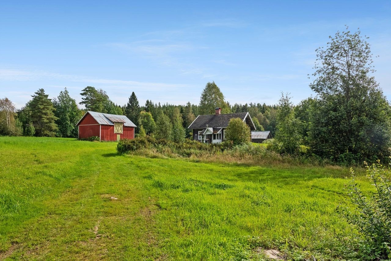 Tomten er på ca. 41 144,2 m² Galleribilde