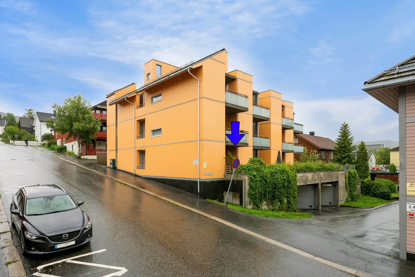 Selveiet leilighet med adkomst fra bakkeplan Galleribilde