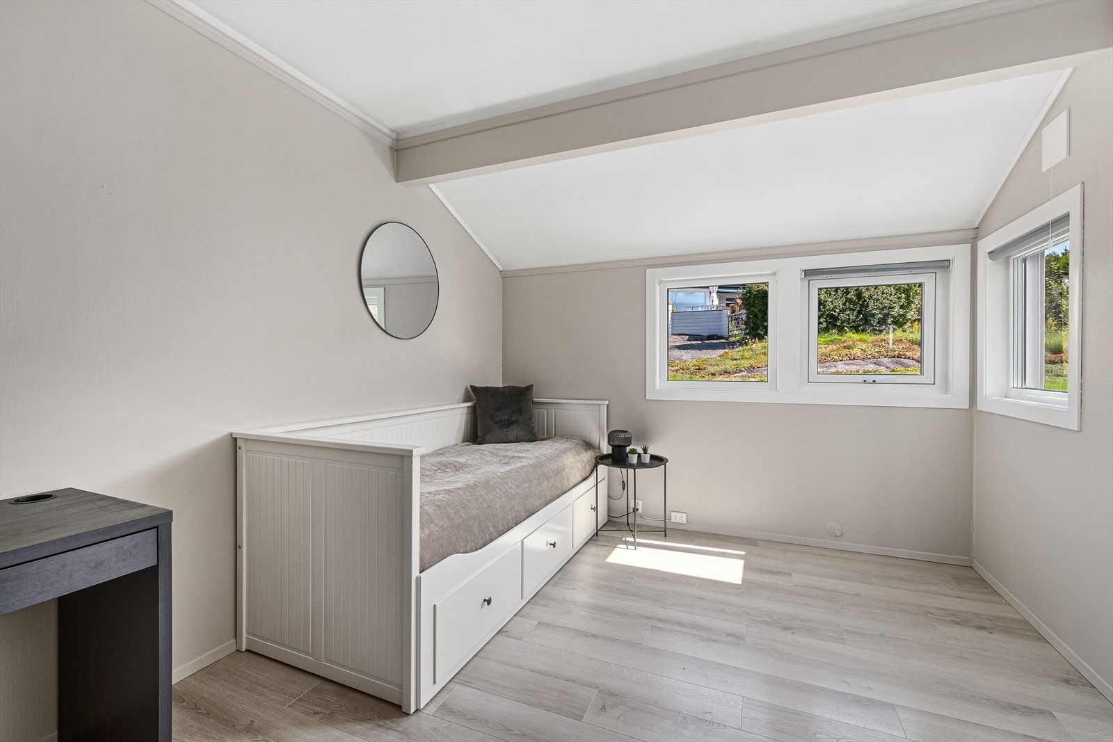Lyse fine farger Galleribilde