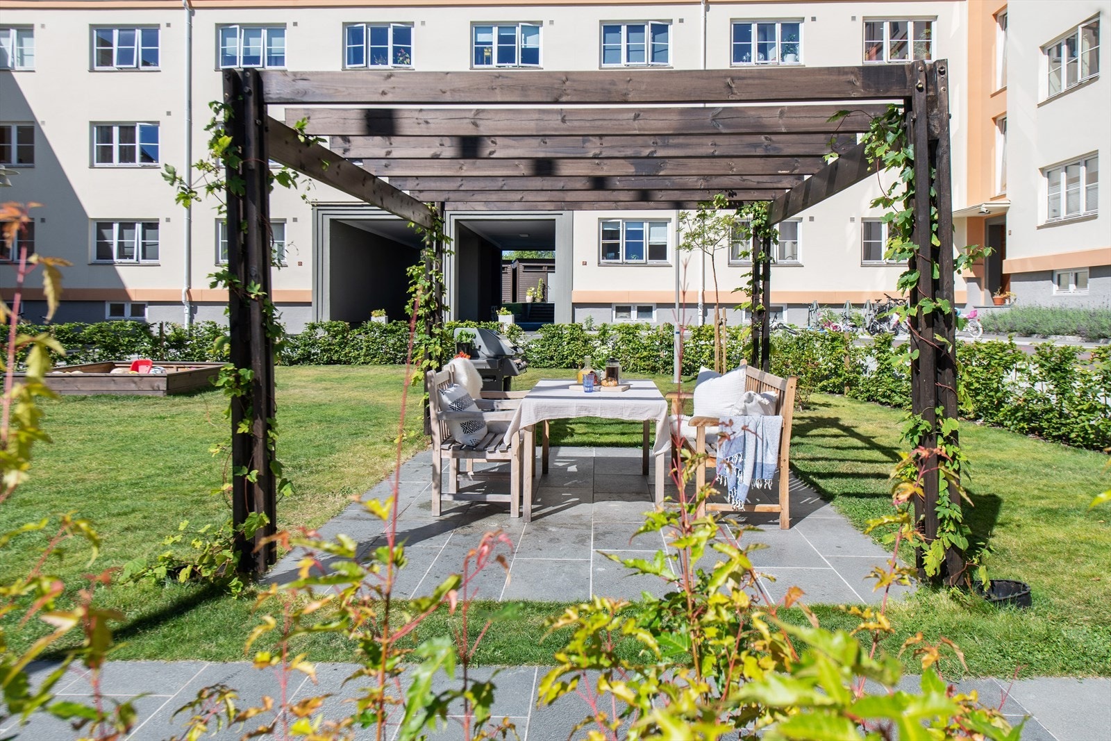 Bakgården ble ferdigstilt etter en renovering i 2021. Galleribilde