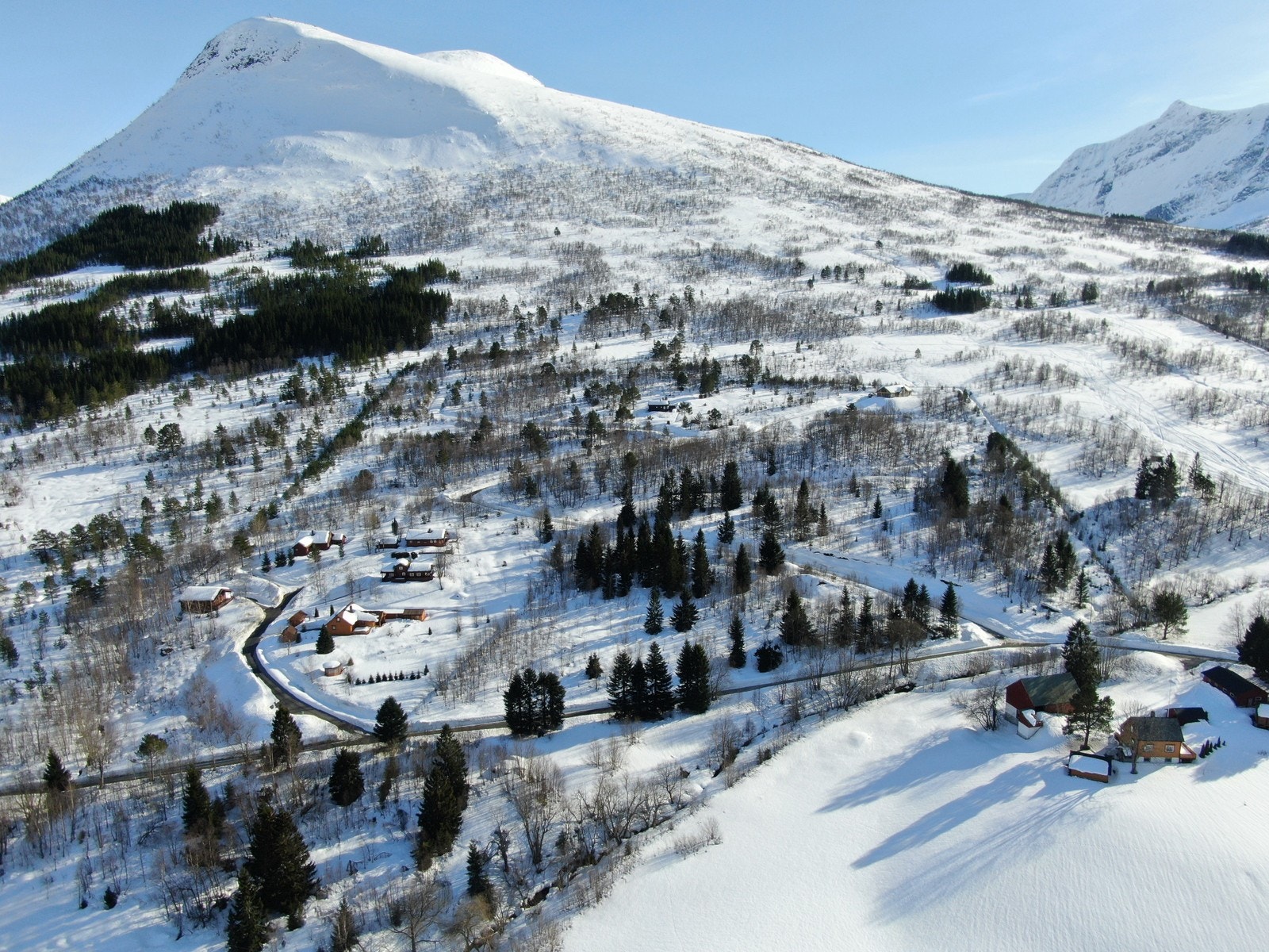 I nærområdet er det mange flotte turmoglegheiter både sommar og vinter. Galleribilde