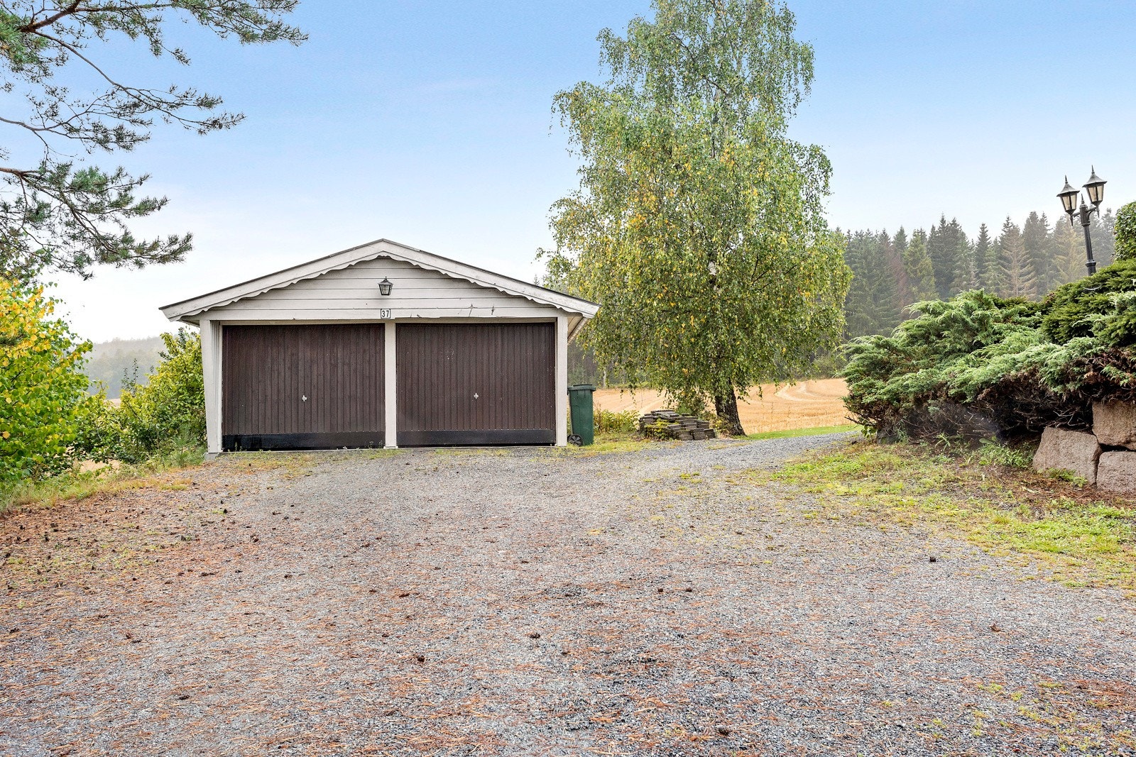 Gårdsplassen er romslig Galleribilde