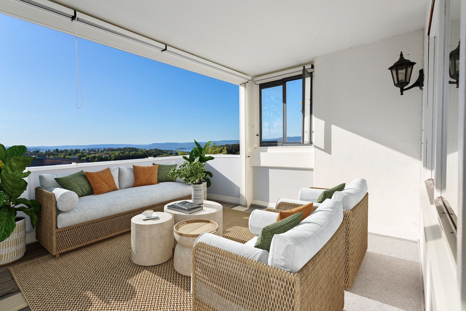 Mikael Ufuk v/Eiendomsmegler1 har gleden av å presentere Høgåsveien 68! Galleribilde