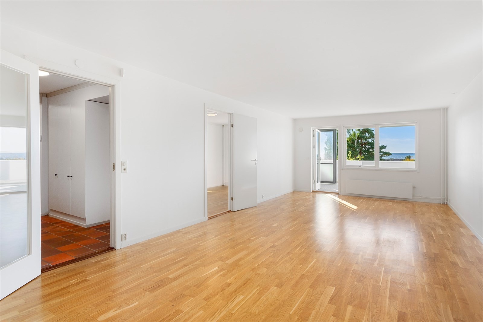 Stor stue med gode innredningsmuligheter. Galleribilde