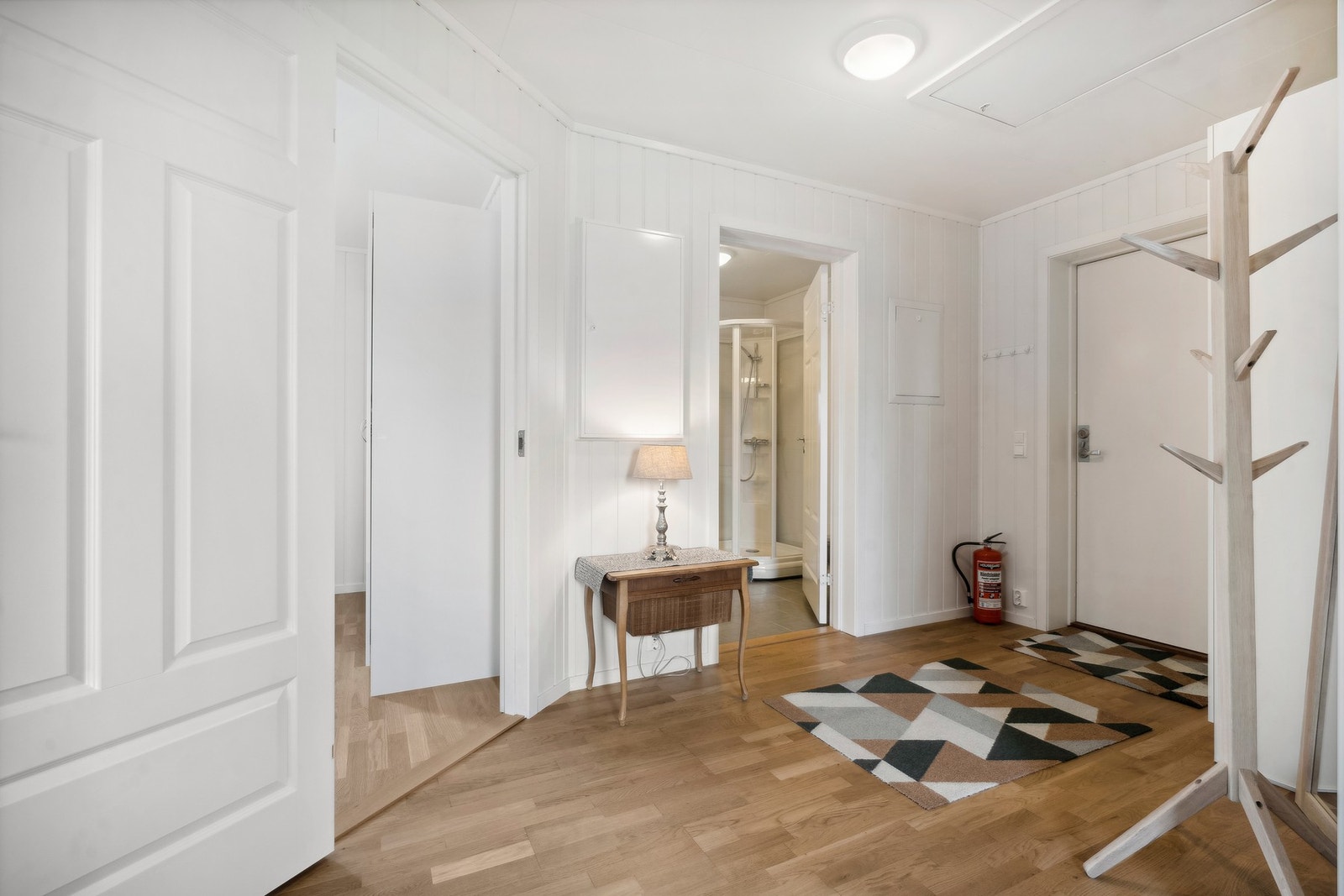 I gang/hall er det adkomst til soverommene og badet. Galleribilde