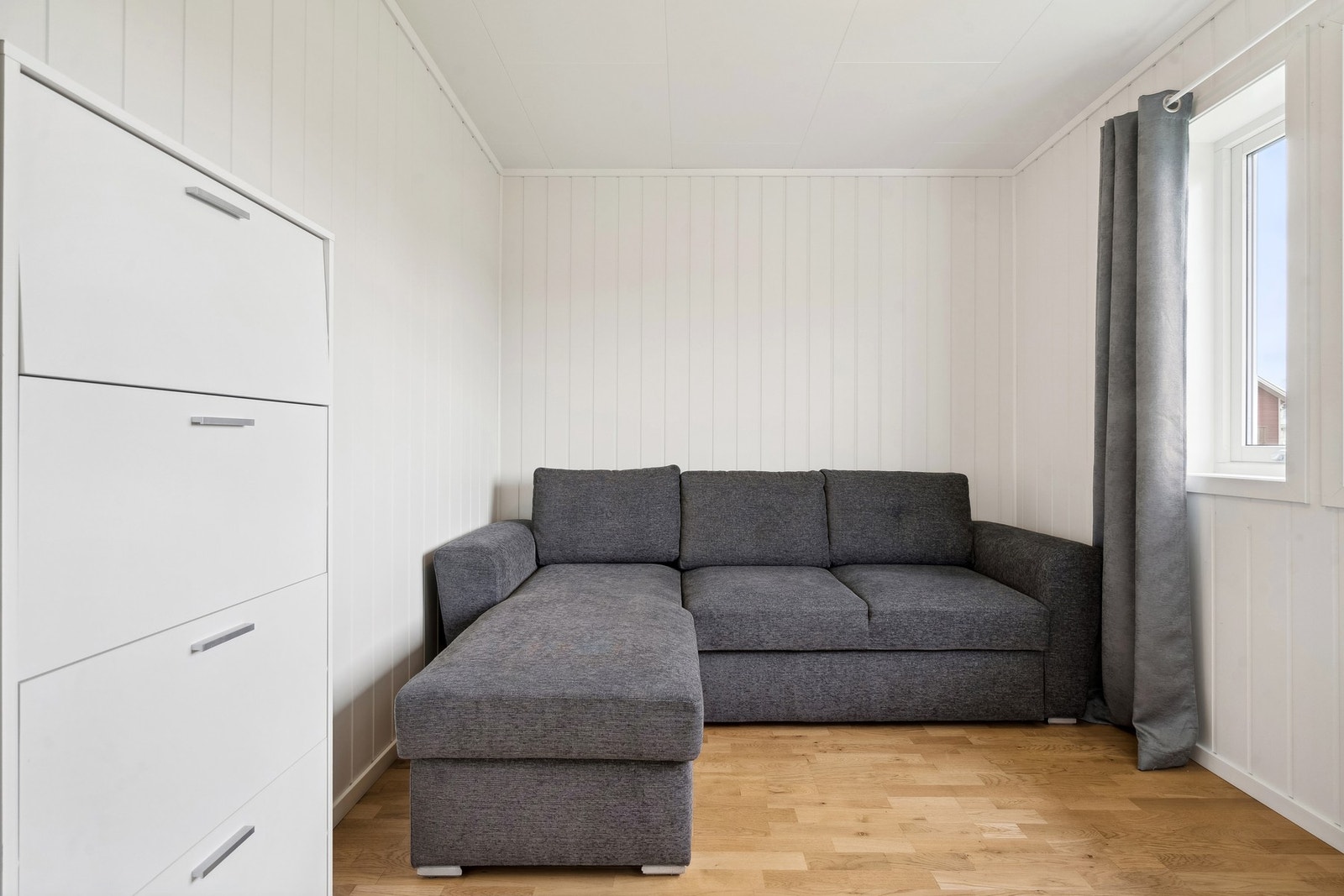 Soverom nr. 2. Fint som gjesterom eller barnerom. Galleribilde