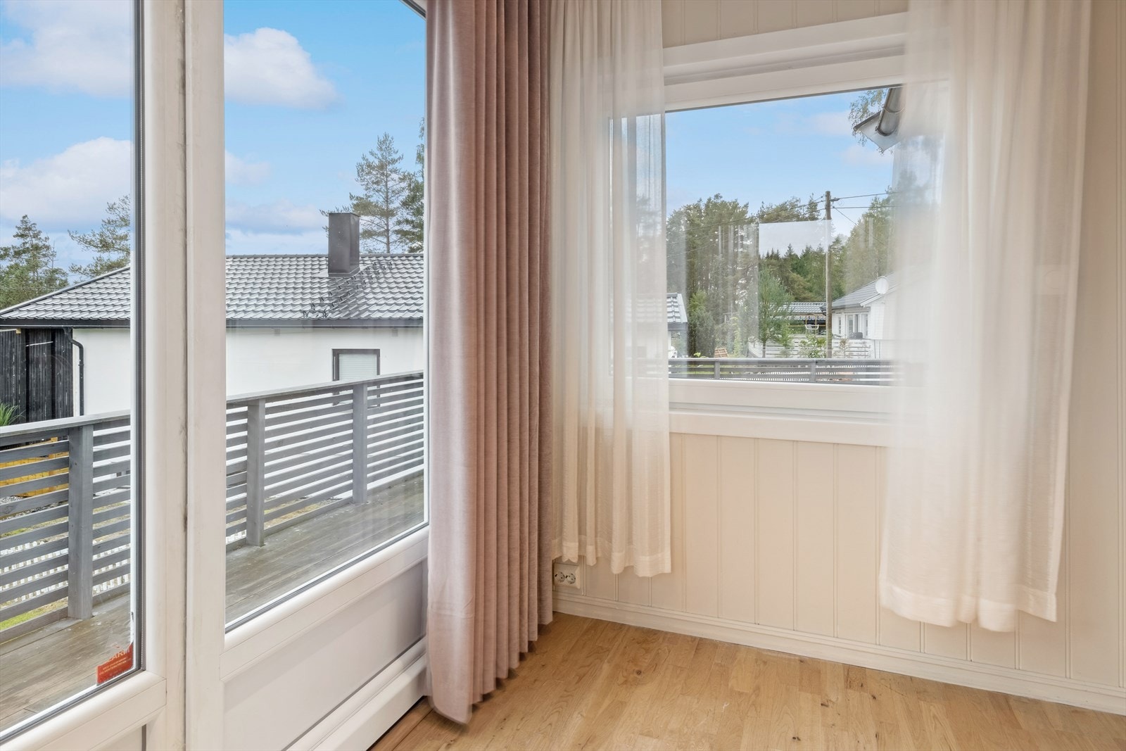 Vinterstuen. Galleribilde