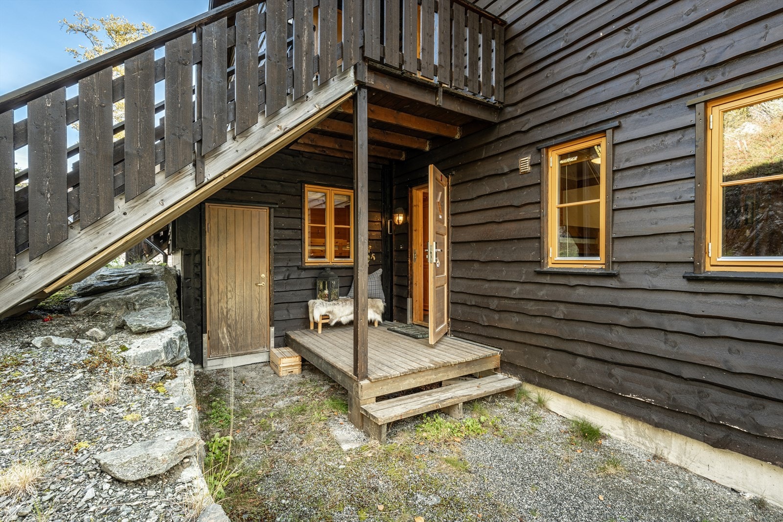 Inngangsparti med bod. Galleribilde