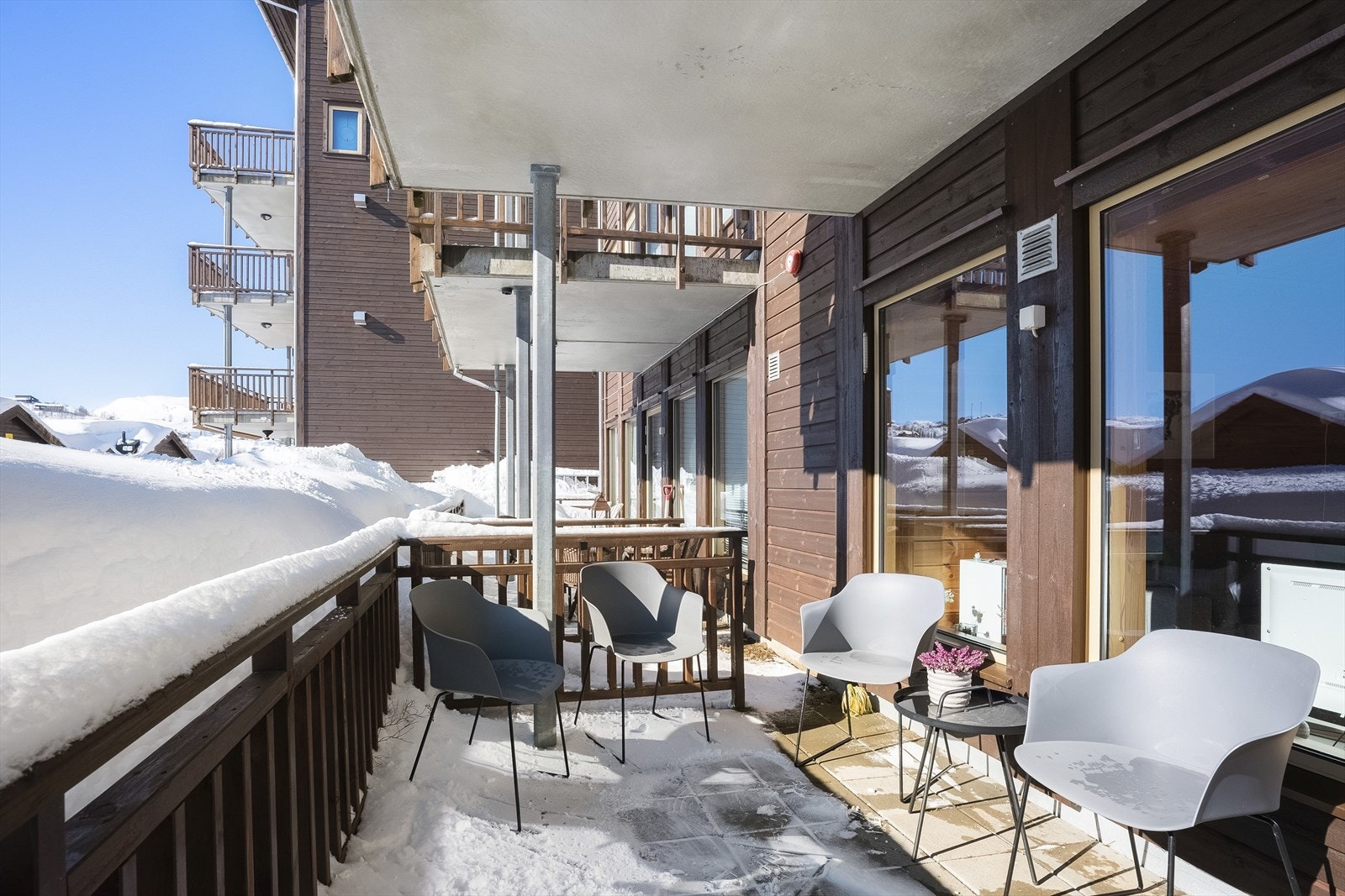 Herlig, tilbaketrukket terrasse Galleribilde