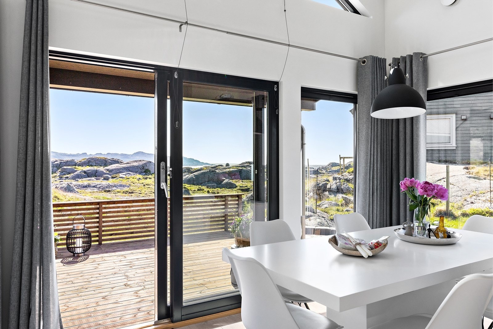 Stue med utgang terrasse Galleribilde