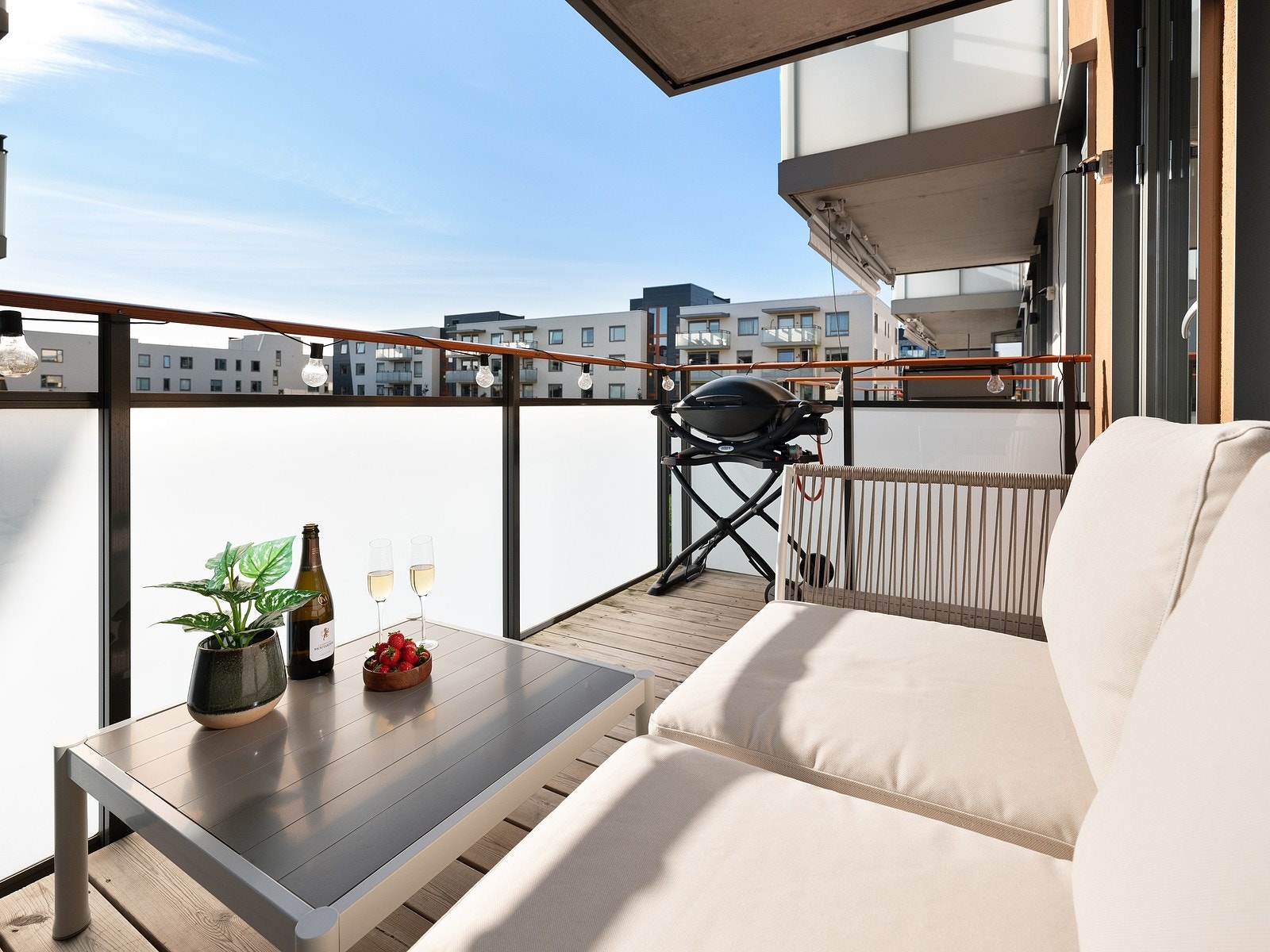 Solen kan nytes fra formiddagen til langt ut på kvelden Galleribilde