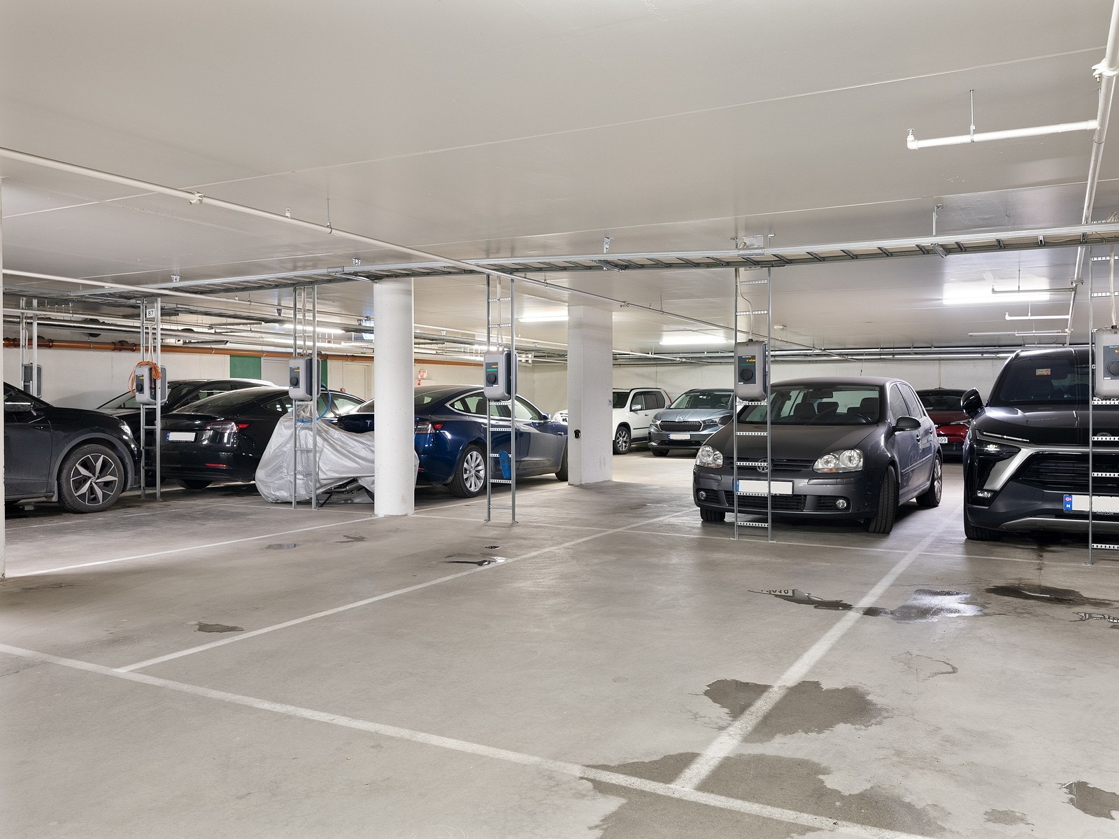 Det er heisadkomst til garasjeplan hvor det medfølger egen plass Galleribilde