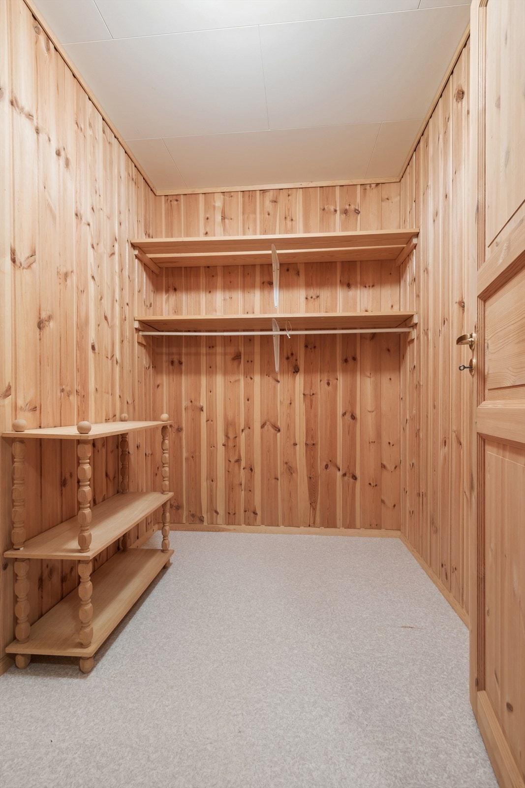 Innvendig bod. Galleribilde