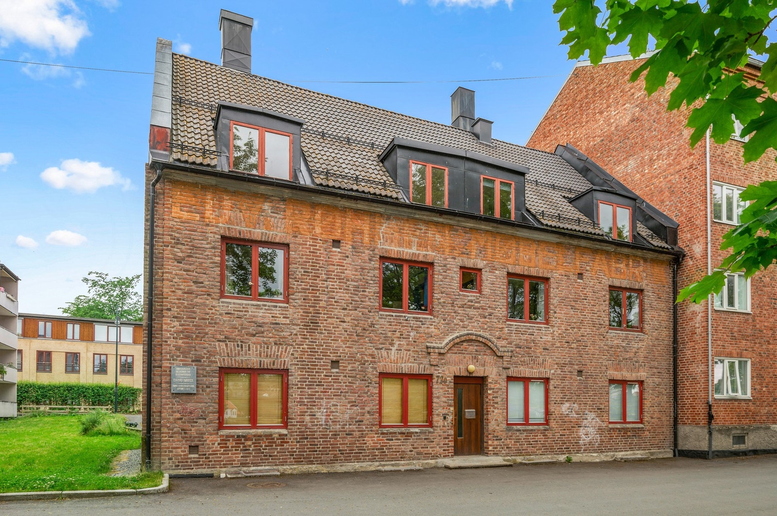 Her kan du bo i en sjarmerende leilighet med utsikt mot Nidelven og Nidarosdomen. Galleribilde