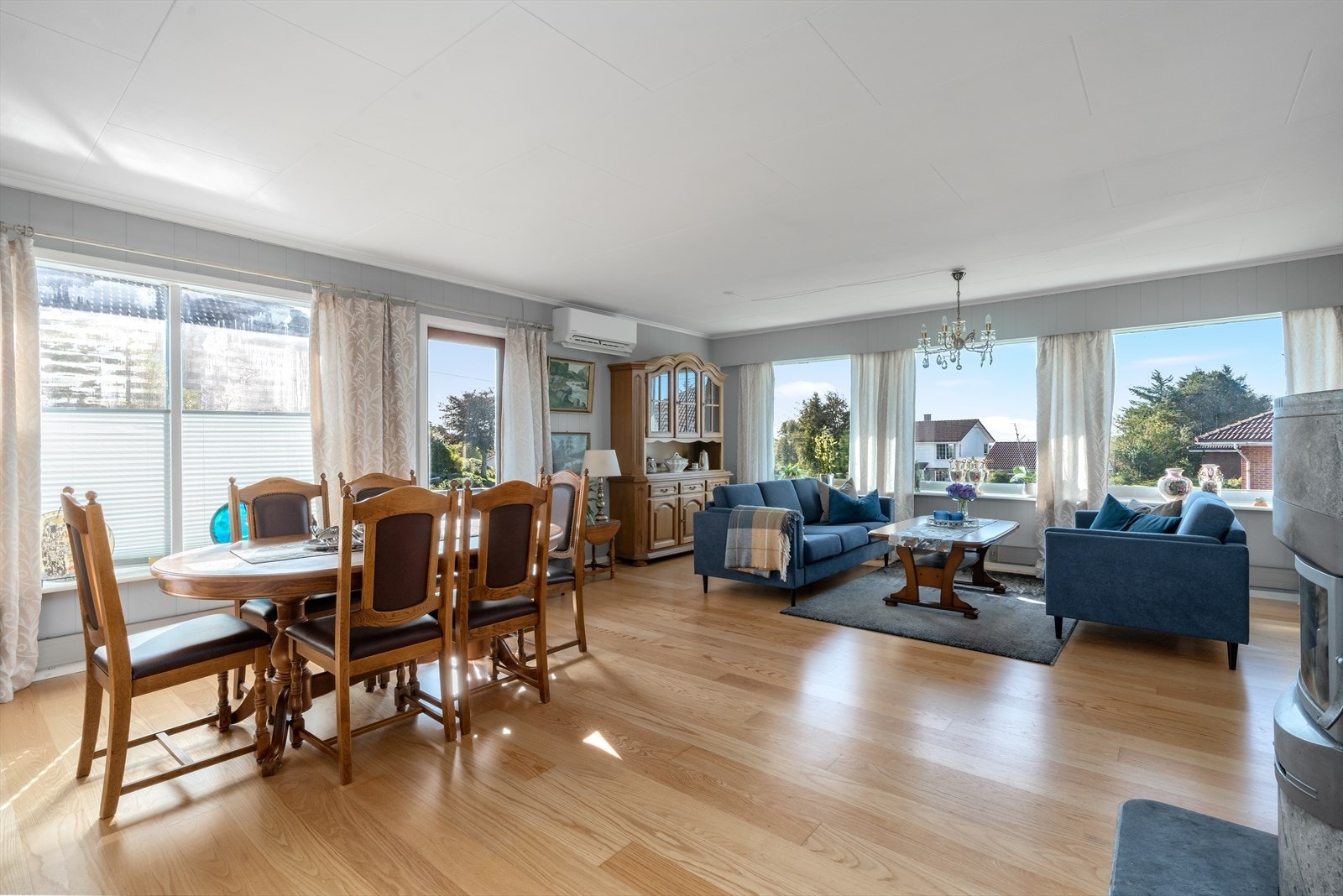 Store vindusflater med fritt utsyn Galleribilde