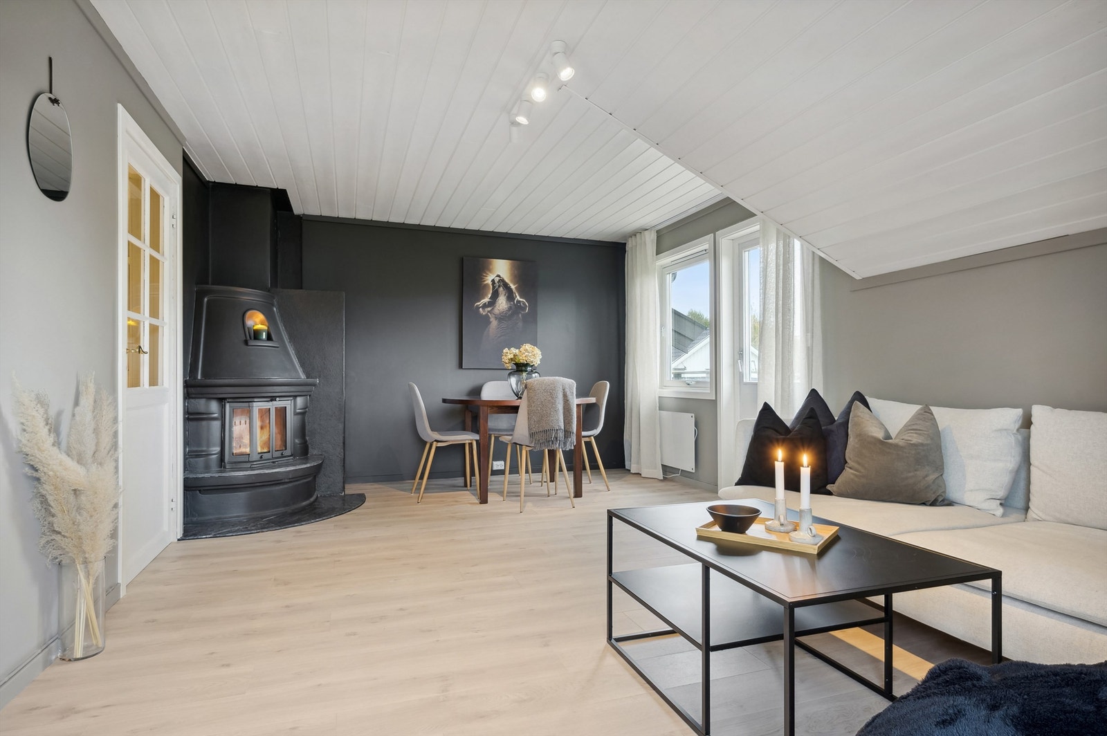 Innbydende stue i god størrelse Galleribilde