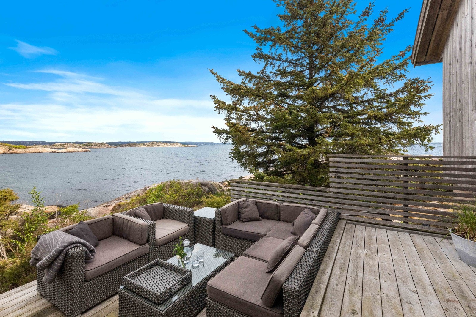 Terrasseareal mot vest er siden med seneste kveldssol. Galleribilde