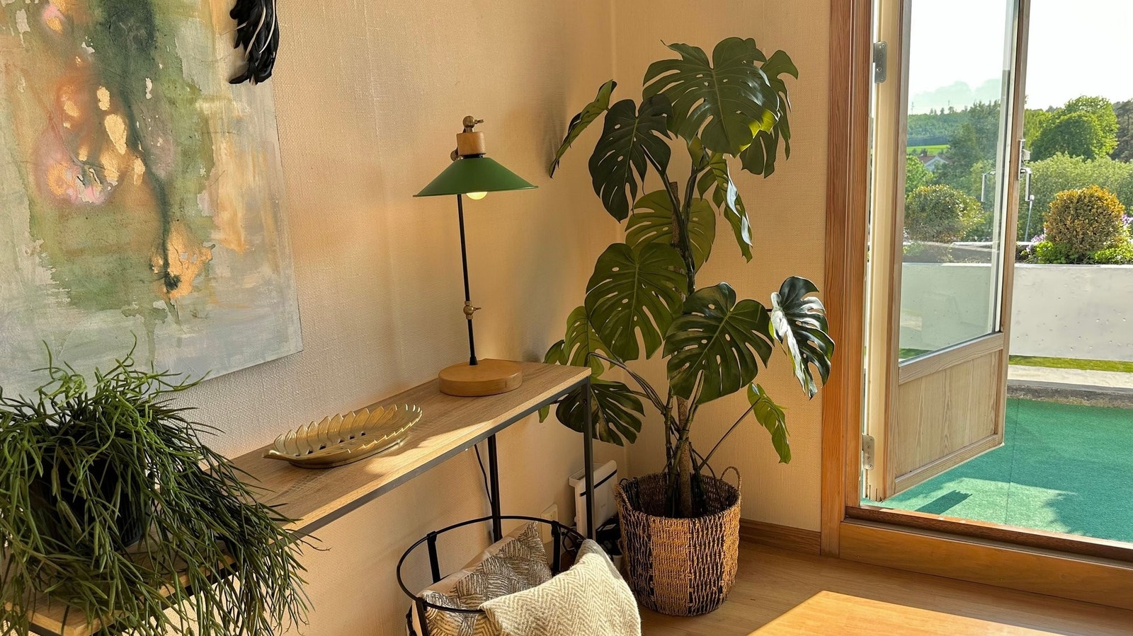 Direkte utgang fra stua til terrassen. Galleribilde