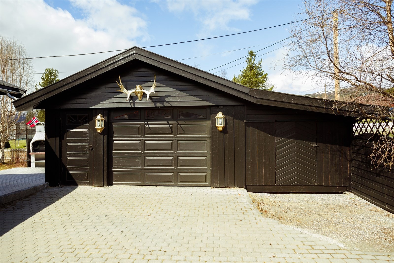 Kvennvegen21_Outside_May23_Large5-8803.jpg Galleribilde