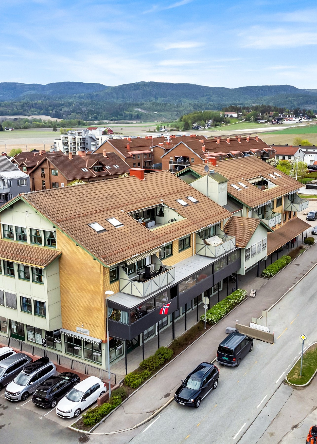 Leiligheten ligger i 4. etg med adkomst via heis. Galleribilde
