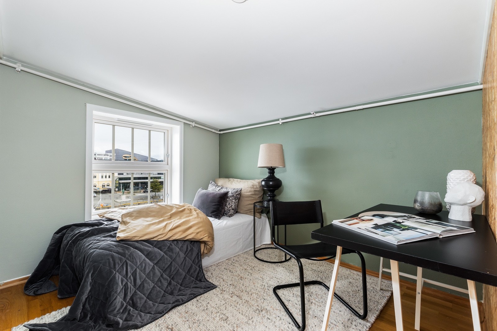 Det minste soverommet har et gulvareal på ca. 7,4 kvm Galleribilde