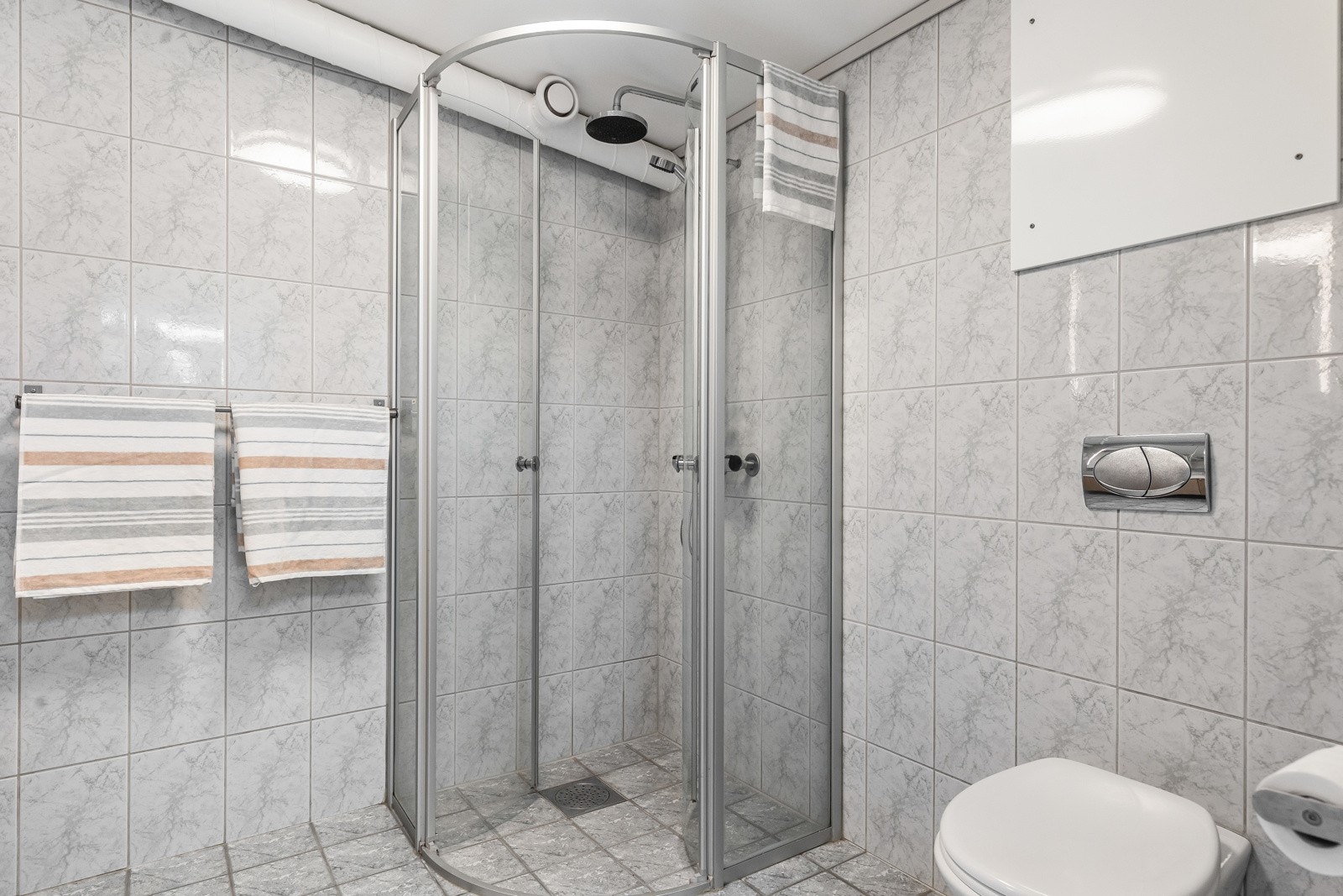 Flislagt bad Galleribilde