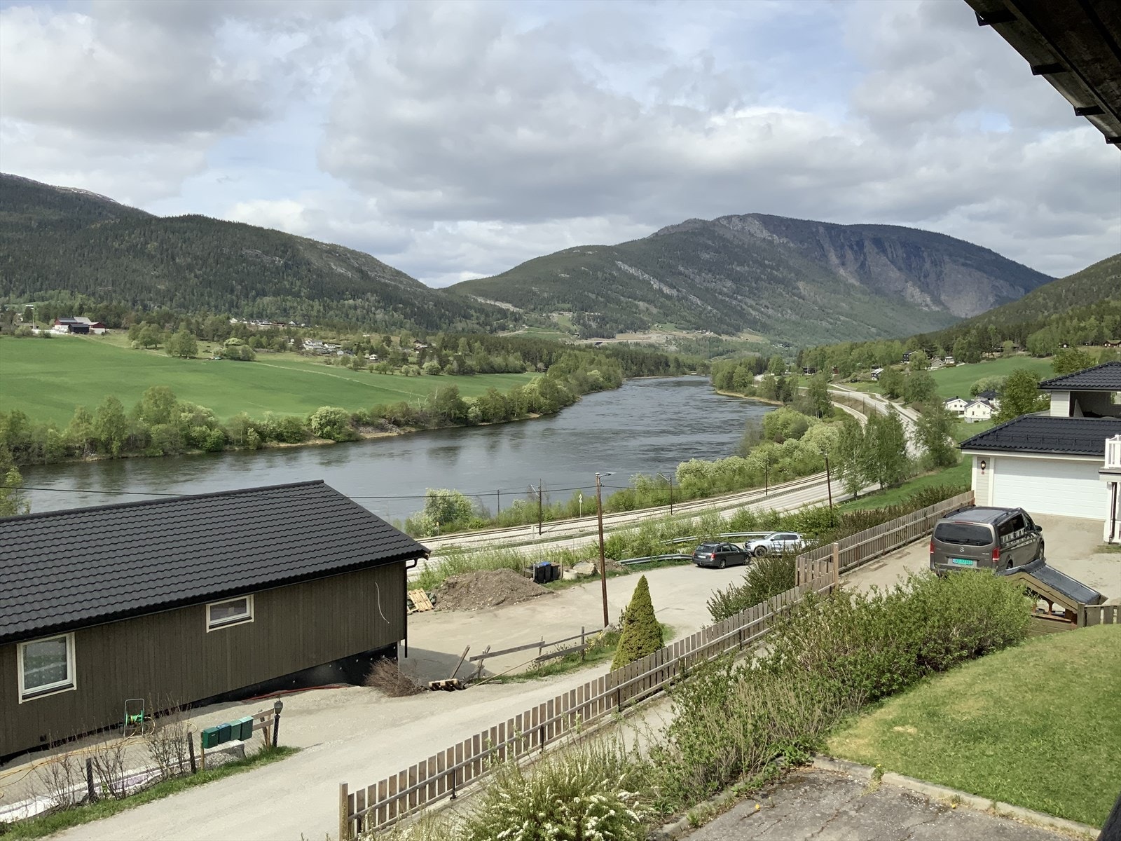 Utsikten vestover mot Teigkampen Galleribilde