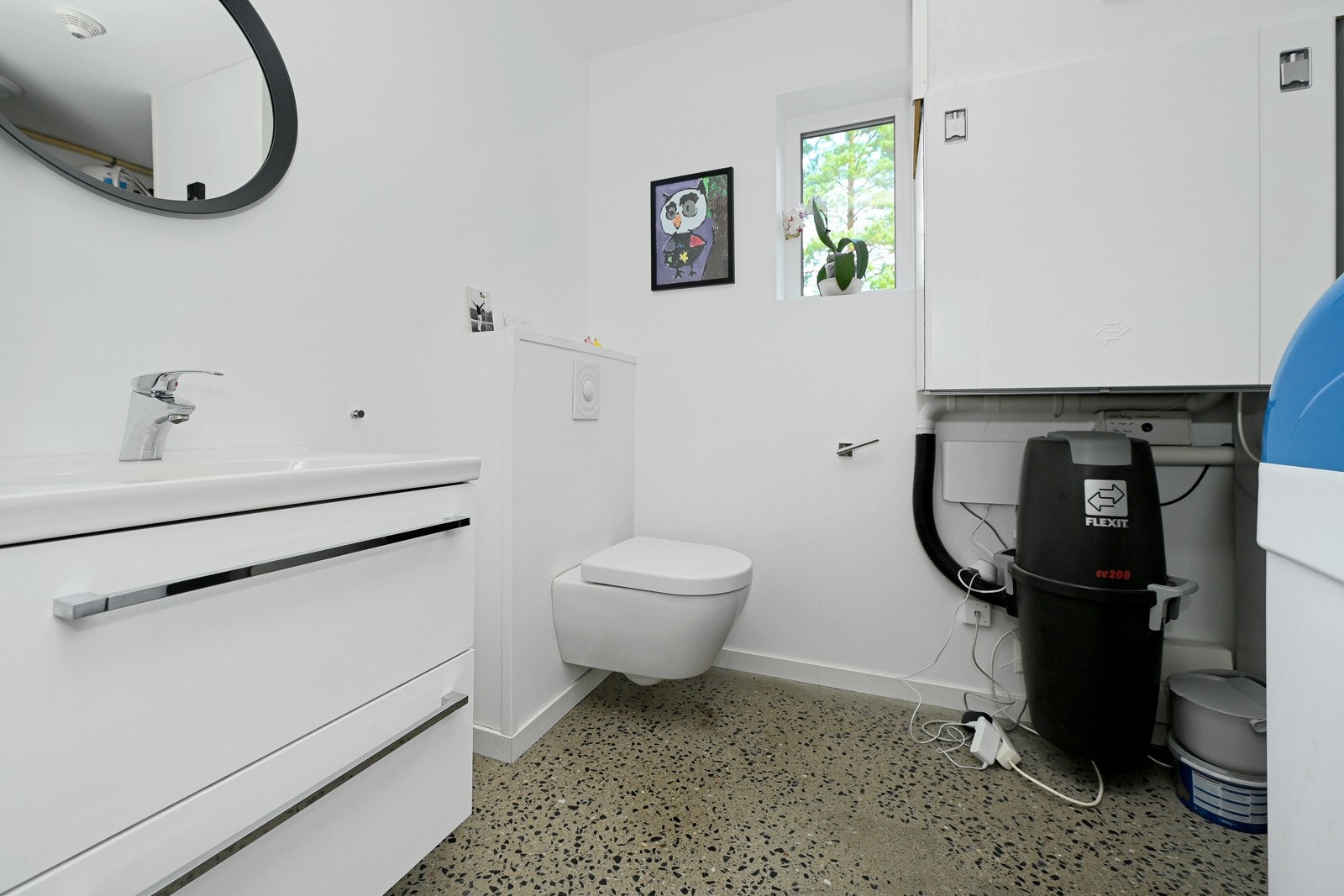 Teknisk rom med ekstra WC Galleribilde