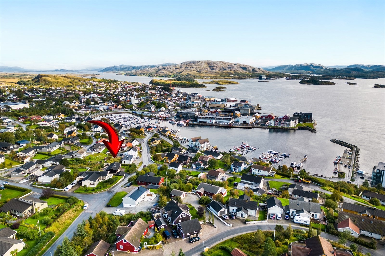 Kun 12 min gange til Rørvik sentrum! Galleribilde