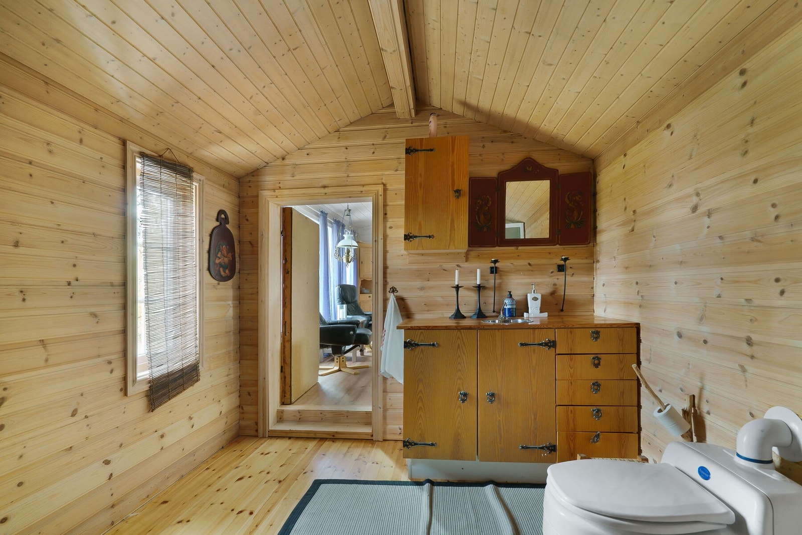 Hytta har et stort bad Galleribilde