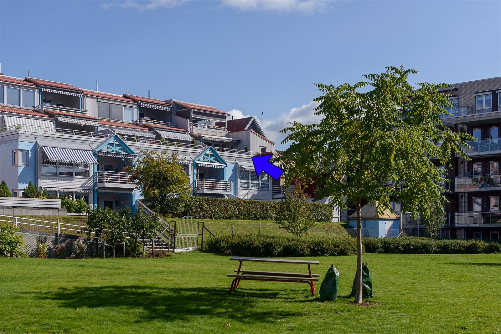 Leiligheten ligger flott til, i 3. etasje i sameiet Park Terrasse Galleribilde