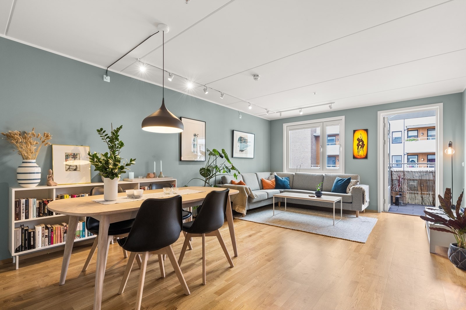 Leiligheten holder en svært delikat standard fra 2015, her vil du trives! Galleribilde