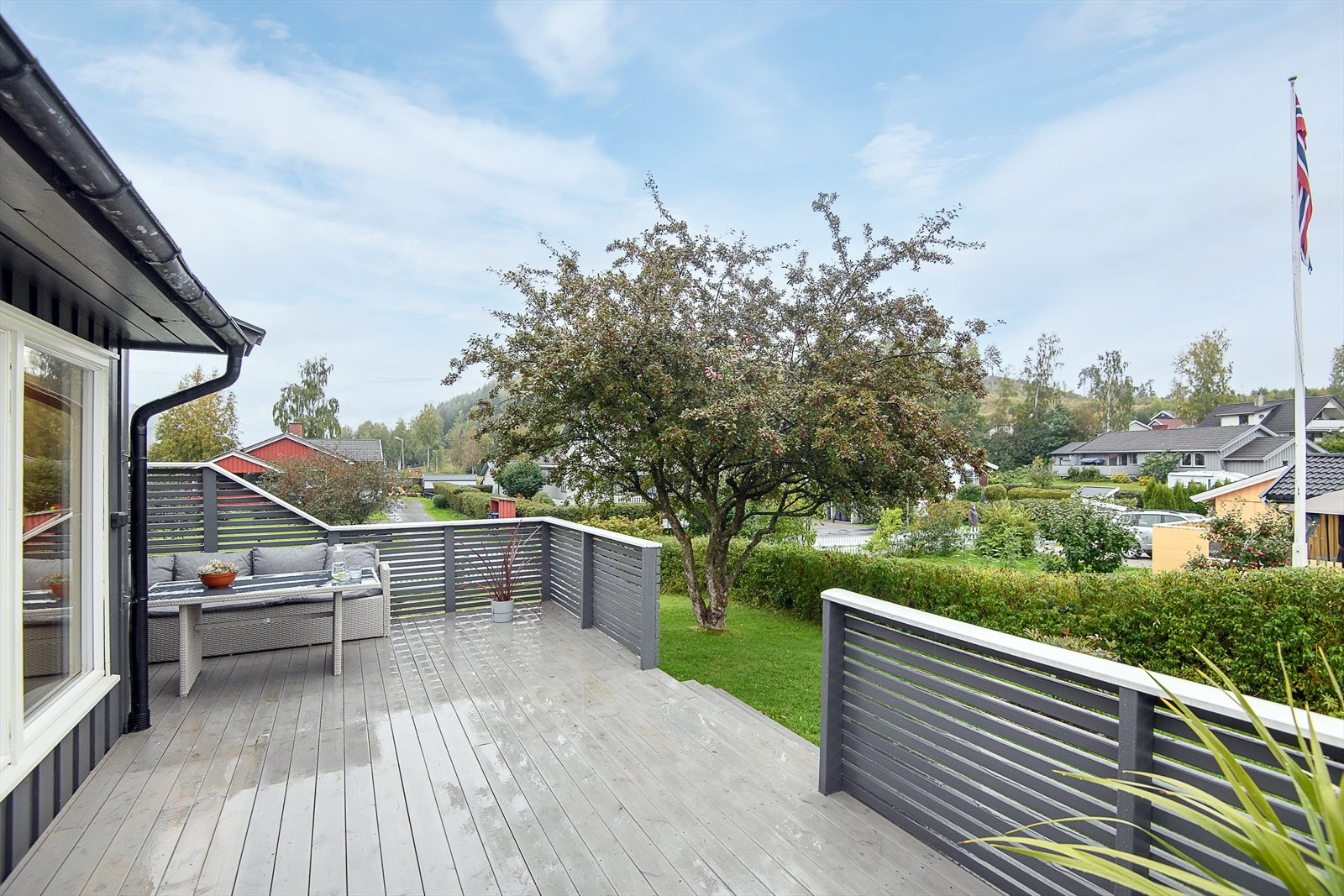 Her kan man nyte fine sommerdager Galleribilde
