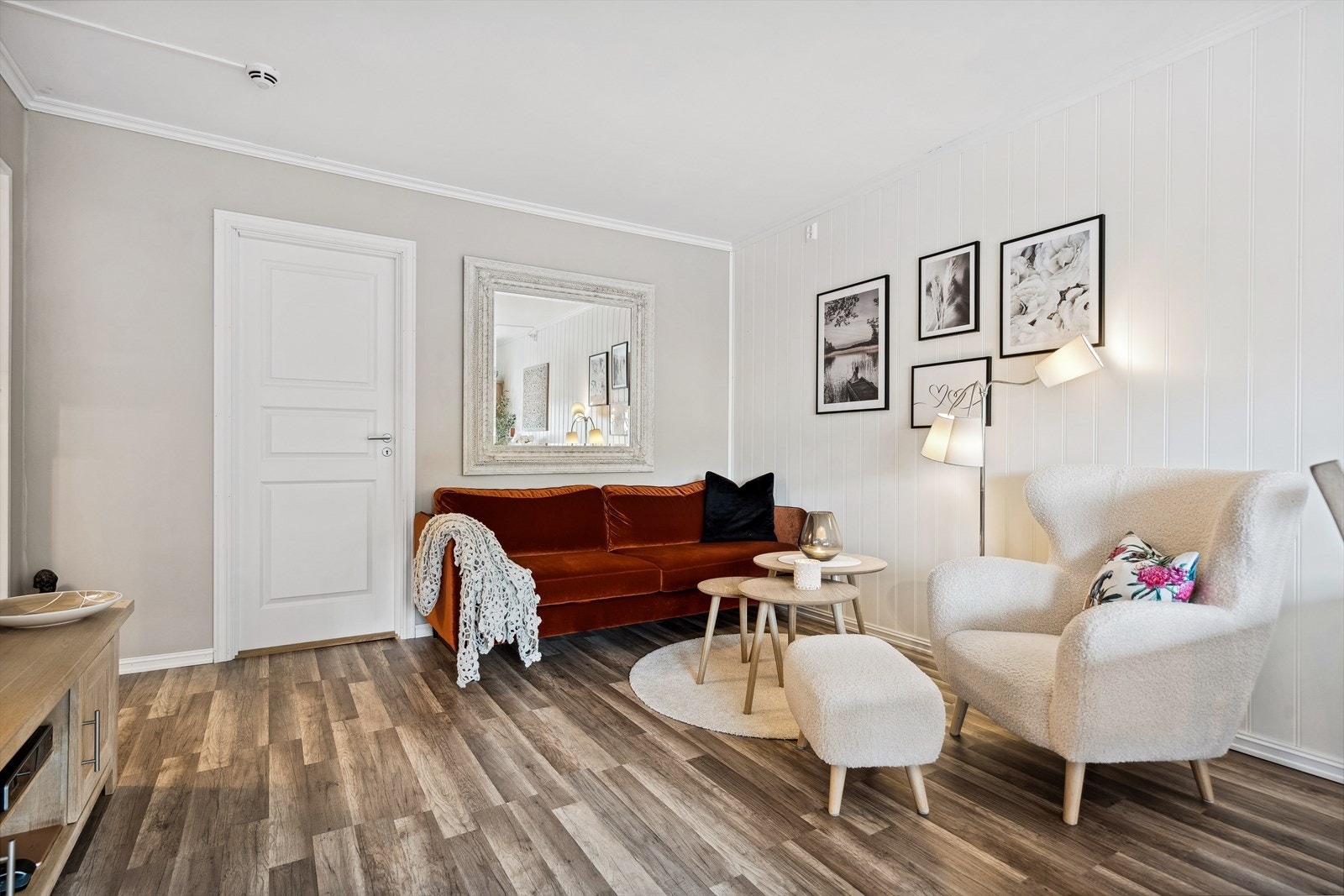 Stue - Her er det god plass til sofagruppe og spisestue. Galleribilde