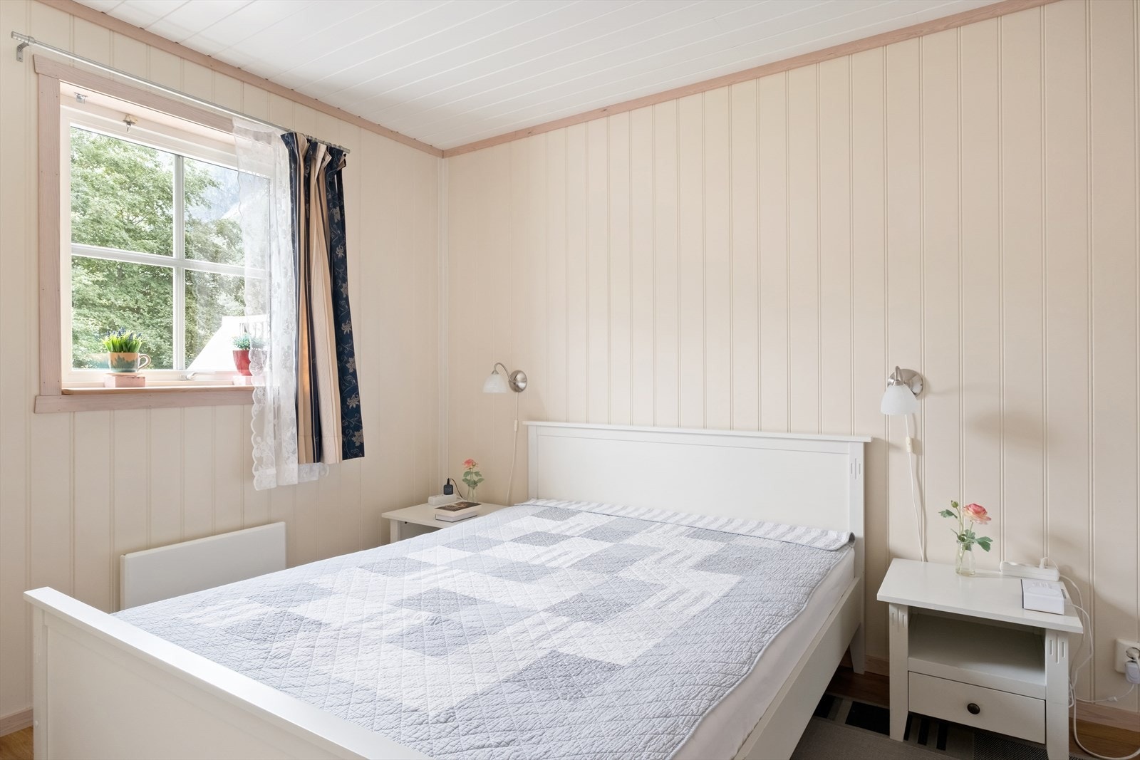 Leilegheita har to soverom. Galleribilde