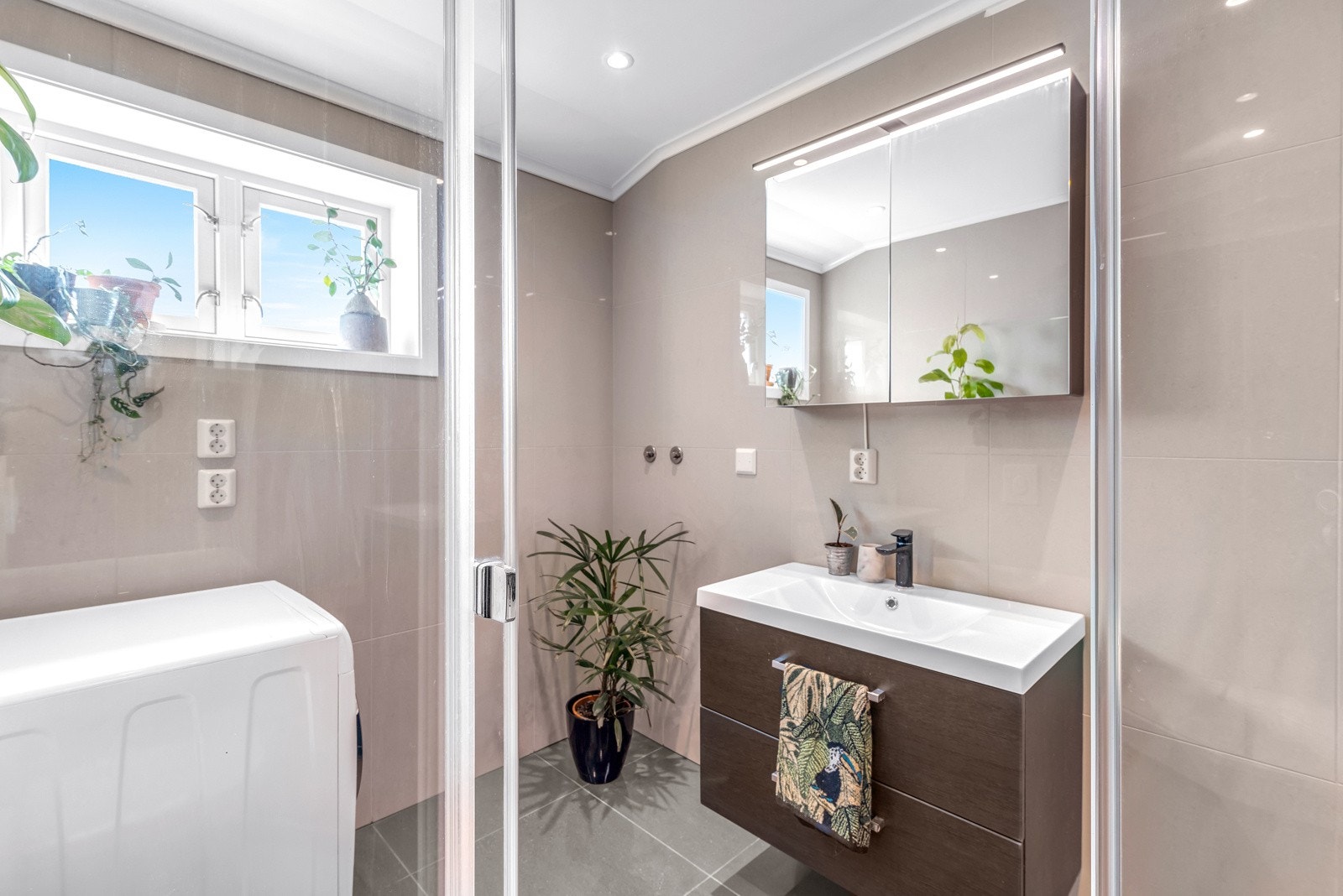 Badet har varmekabler i gulvet. Galleribilde