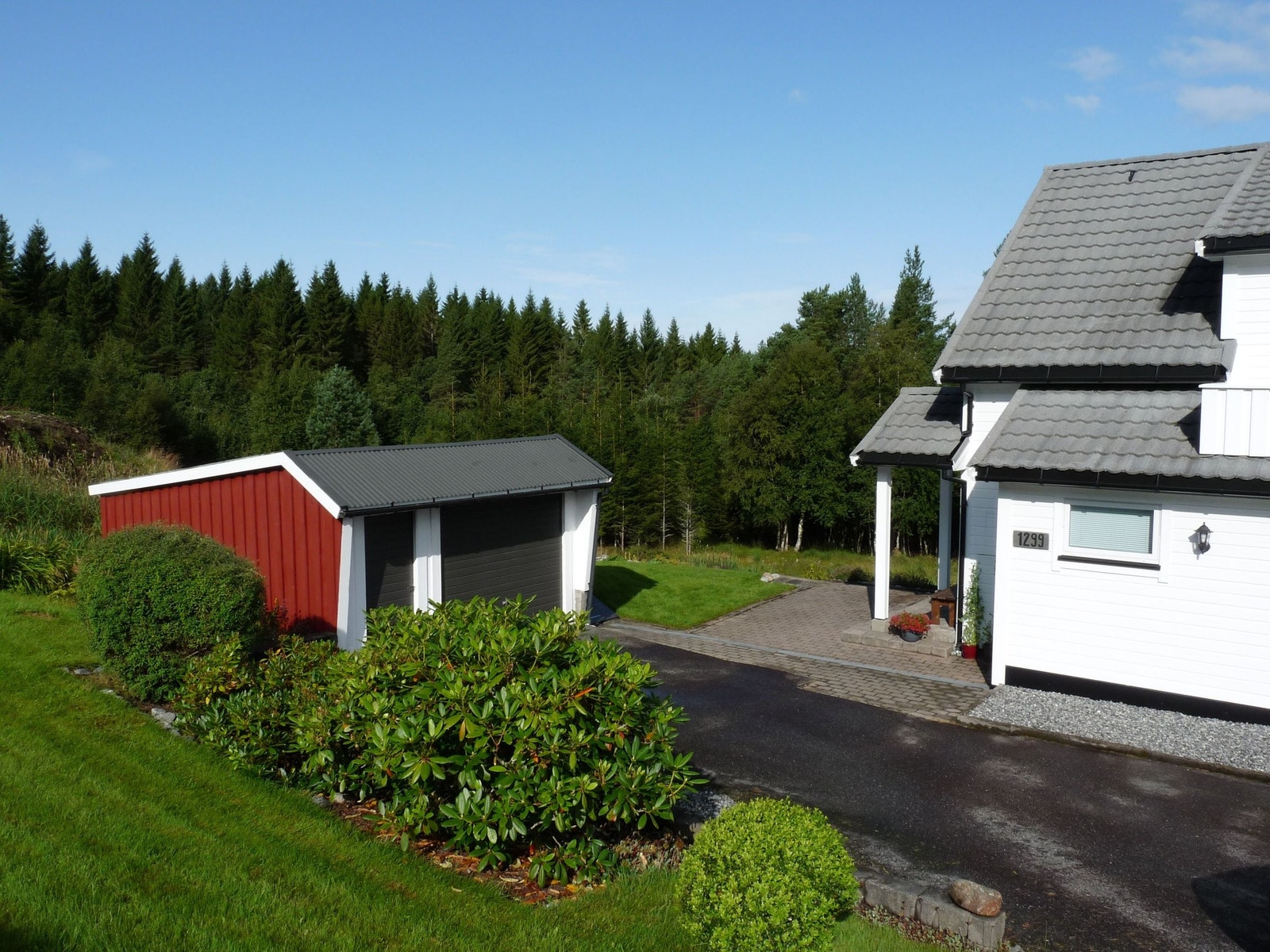 Frittstående garasje Galleribilde