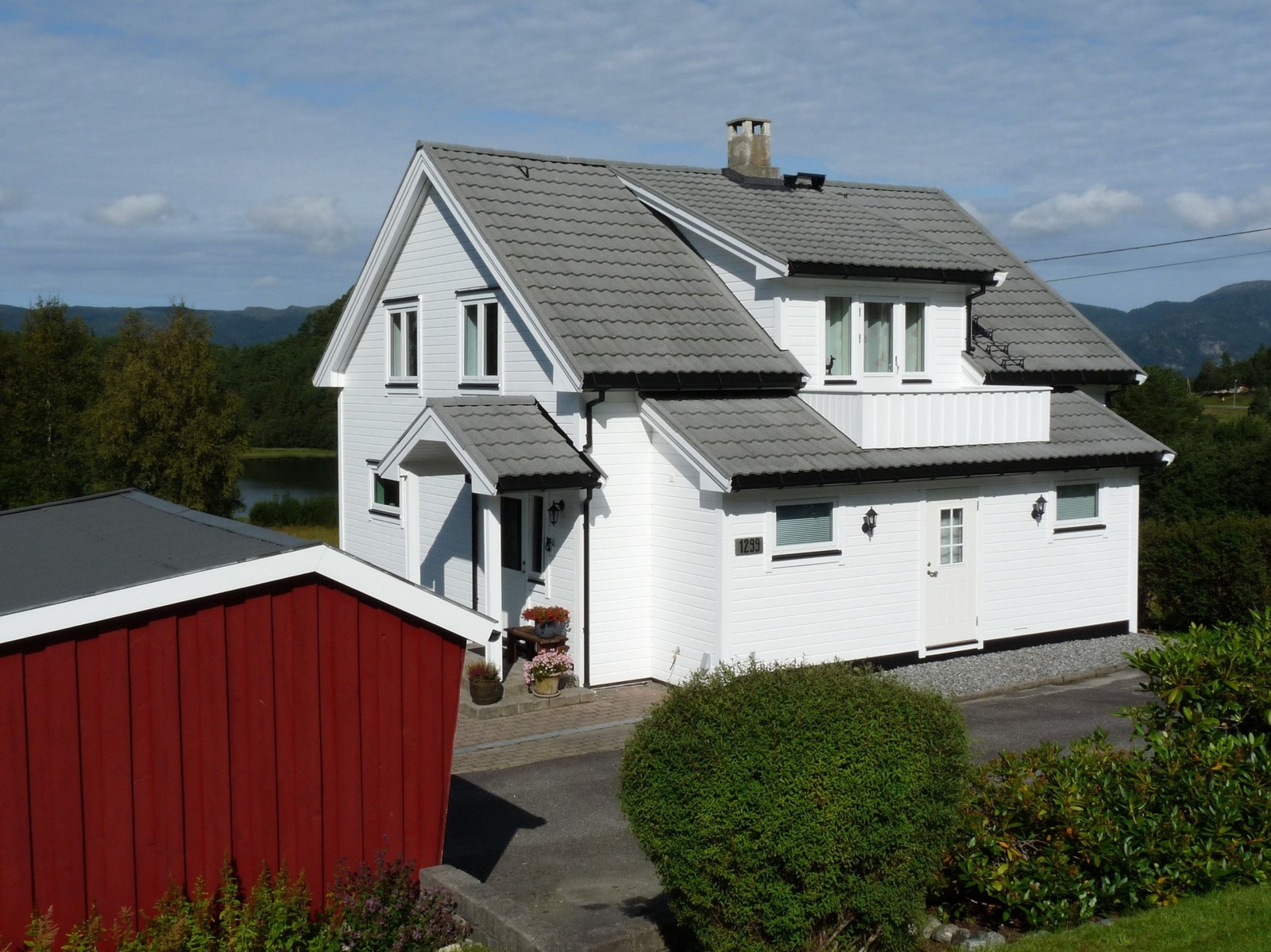 Velkommen til Sørestrandvegen 1299 Ikornnes Galleribilde