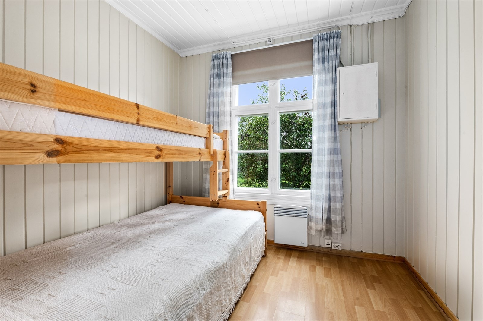 Soverom 1.etg utleiedel. Galleribilde