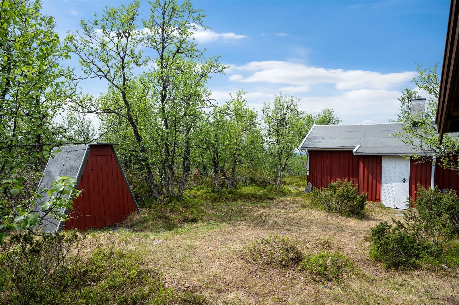 Veboden til venstre kalles Knerten Galleribilde
