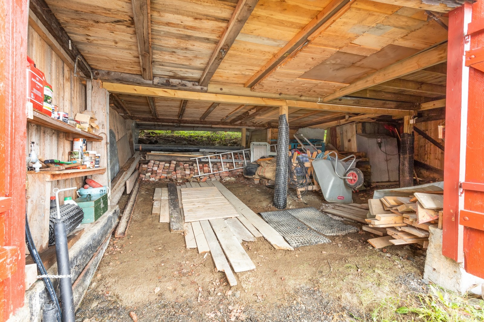 Naust/lagring under hytta Galleribilde