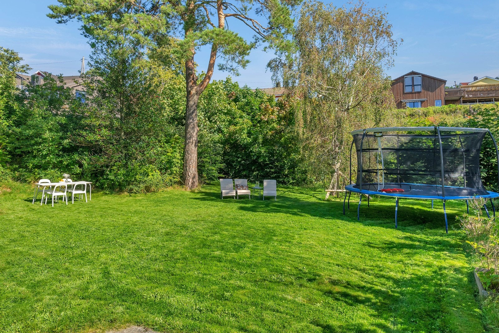 Stor usjenert tomt Galleribilde