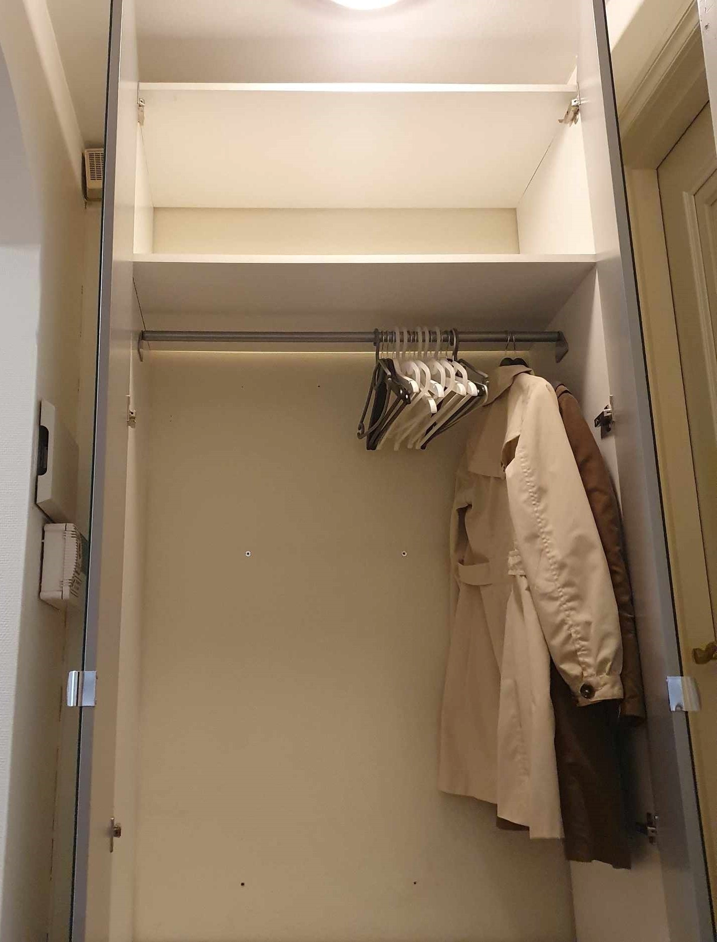 Speilgarderobe i gang Galleribilde