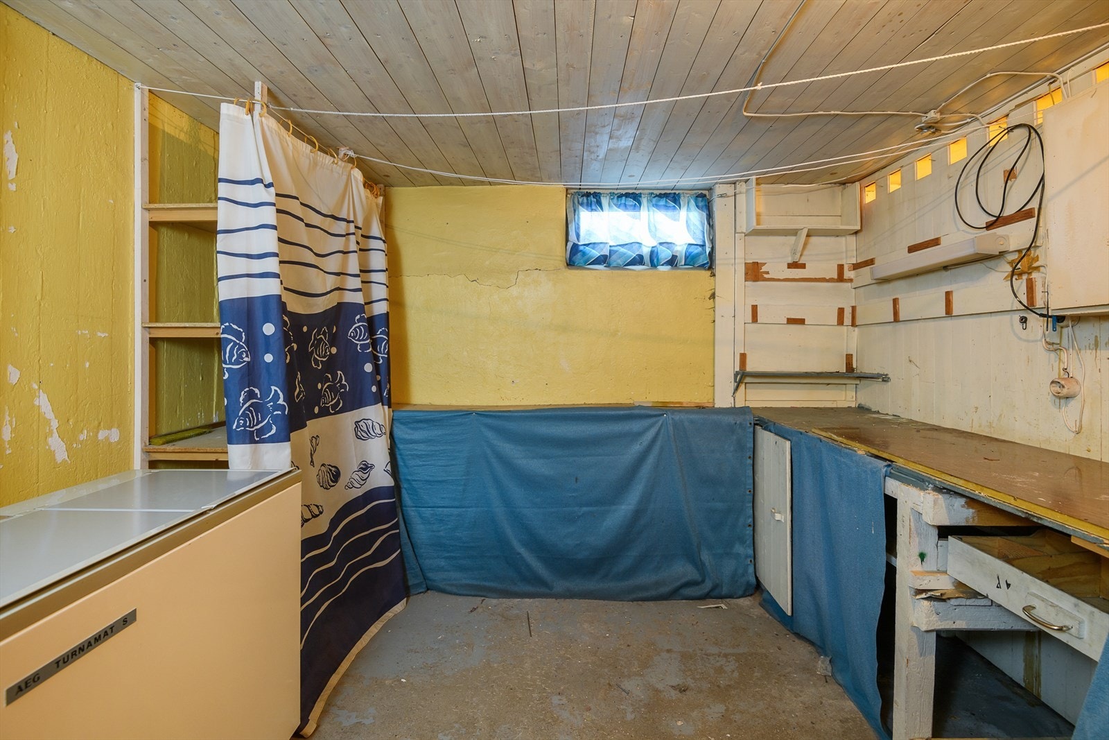 Kjellerrom som kan benyttes både til lagring eller som et lite verksted. Galleribilde