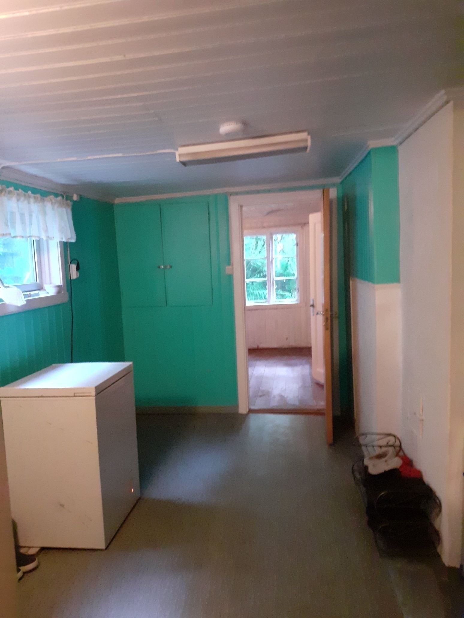 Gang 2, 7,9m2, med dør til kjøkken og rom/bod. Galleribilde