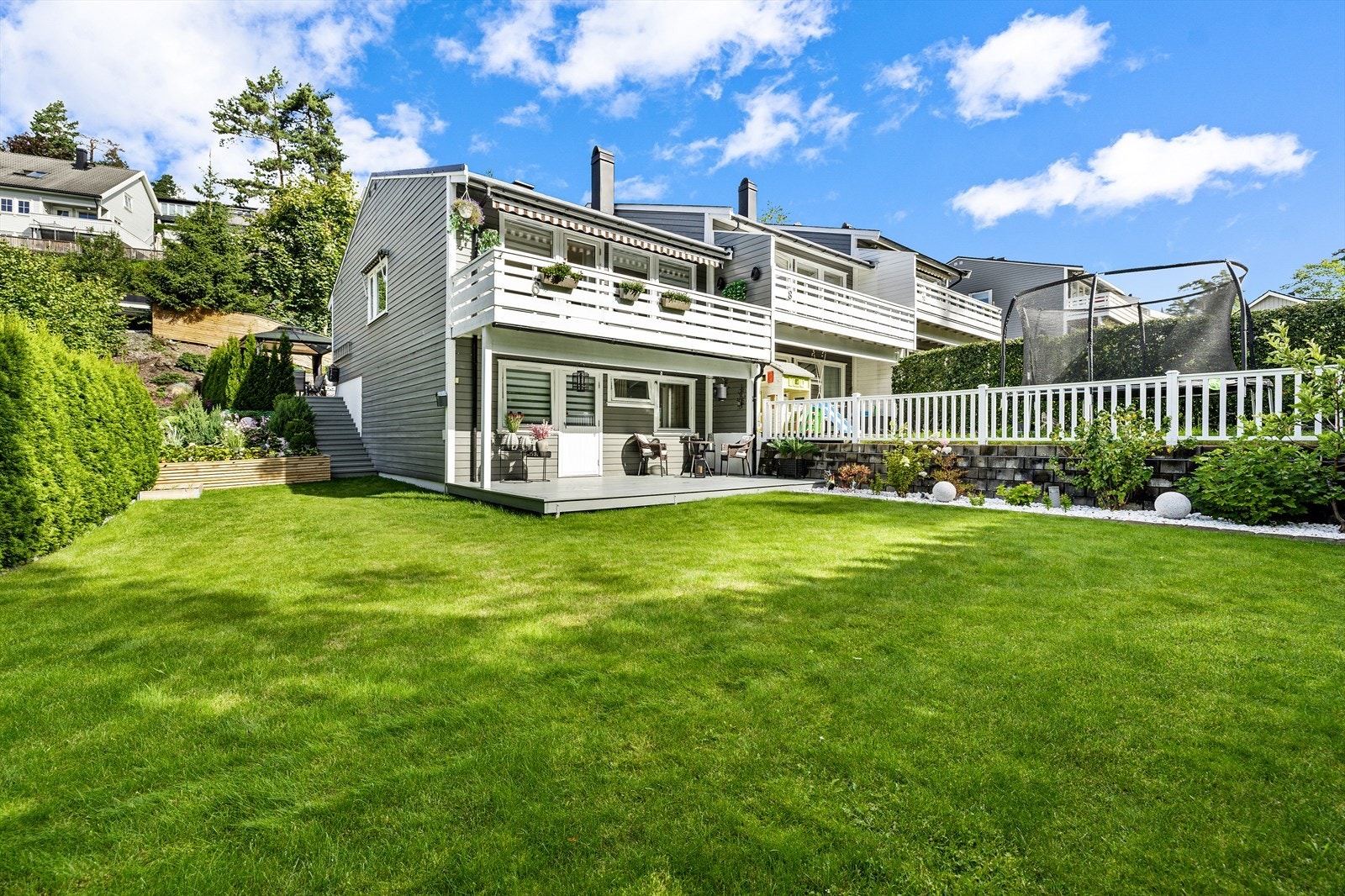 Velkommen til Bjerkoddveien 6! Presentert av John-Amund Høistad v/ Eiendomsmegler 1 Galleribilde